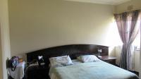 Main Bedroom - 21 square meters of property in Hillshaven