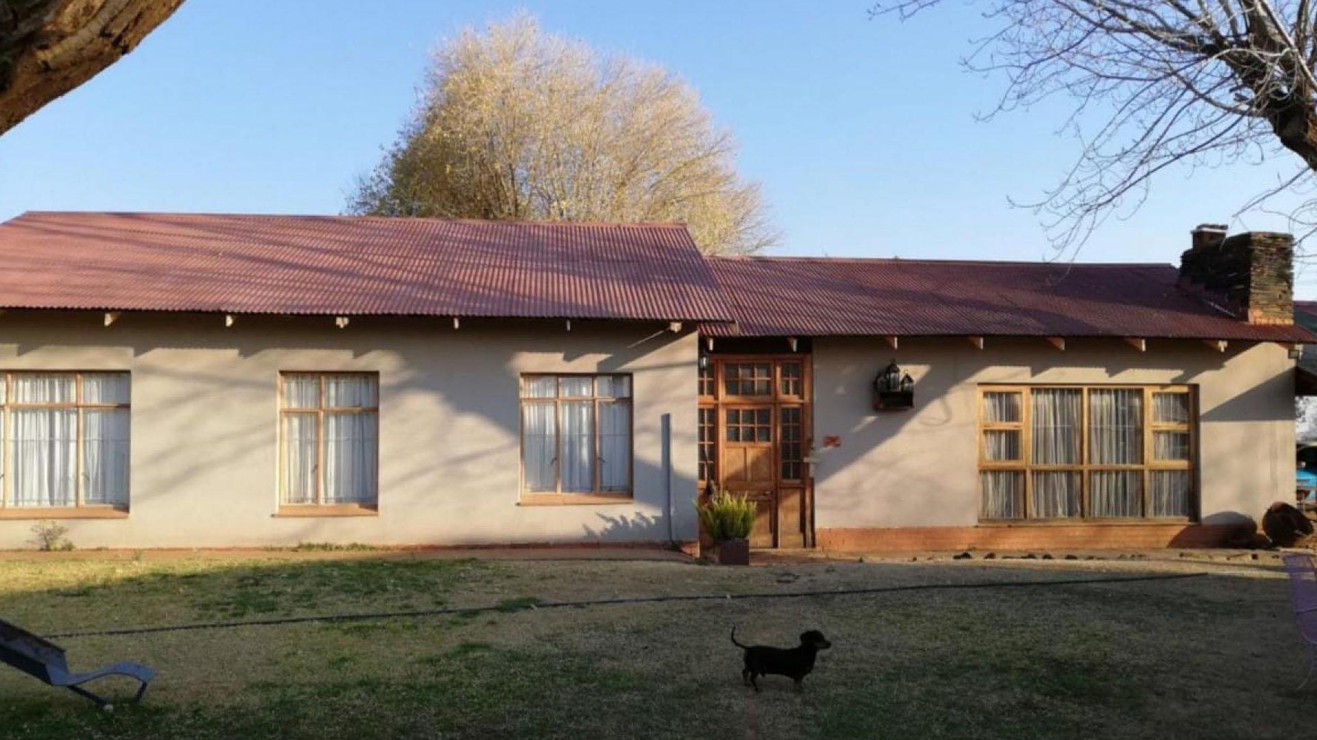 Front View of property in Bloemfontein