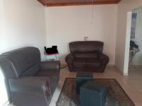 Lounges - 17 square meters of property in Actonville