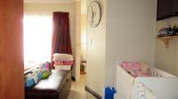 Main Bedroom - 23 square meters of property in Thatchfield Gardens