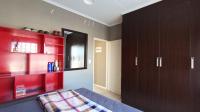 Bed Room 1 - 11 square meters of property in Greenstone Hill