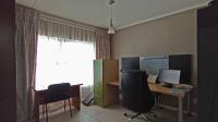 Bed Room 2 - 12 square meters of property in Greenstone Hill