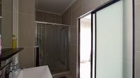 Main Bathroom - 6 square meters of property in Greenstone Hill