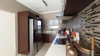 Kitchen - 10 square meters of property in Greenstone Hill