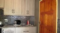 Kitchen - 14 square meters of property in Kosmosdal