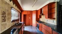 Kitchen - 23 square meters of property in Sunair Park