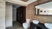 Main Bathroom - 12 square meters of property in Sunair Park