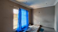 Bed Room 2 - 17 square meters of property in Sunair Park