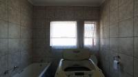 Main Bathroom - 6 square meters of property in Croydon