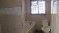 Bathroom 2 - 5 square meters of property in Drieziek