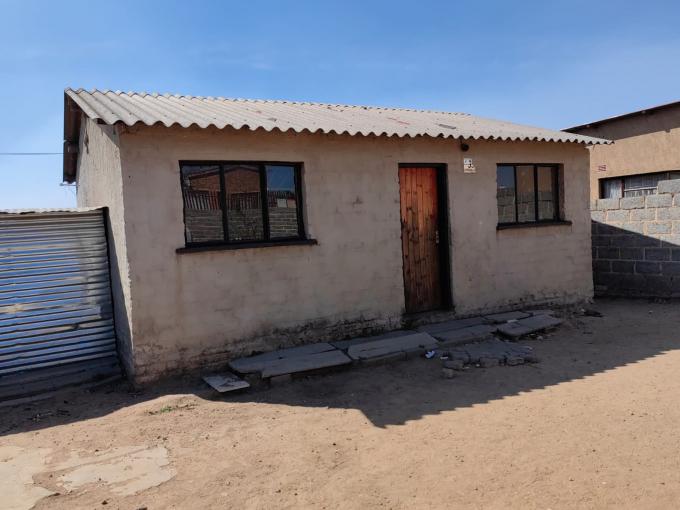 2 Bedroom House for Sale For Sale in Tembisa - MR526984