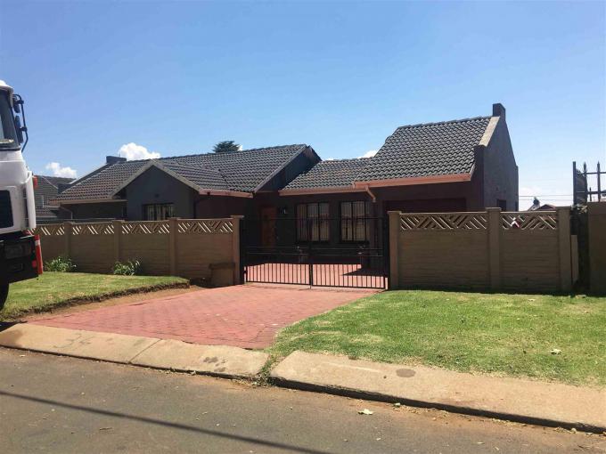 Standard Bank SIE Sale In Execution 3 Bedroom House for Sale in Ennerdale - MR527216