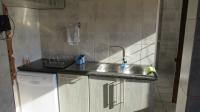 Kitchen - 36 square meters of property in Helikon Park