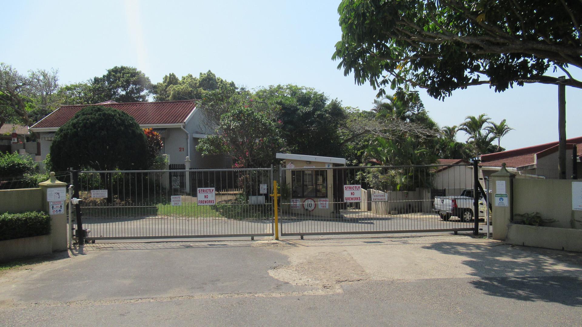 Front View of property in Mtwalumi