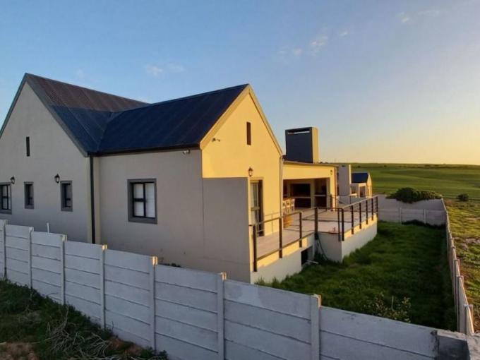 4 Bedroom House for Sale For Sale in Vredenburg - MR527667