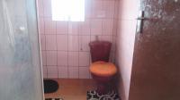 Bathroom 3+ - 4 square meters of property in Phoenix