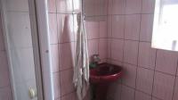 Bathroom 3+ - 4 square meters of property in Phoenix