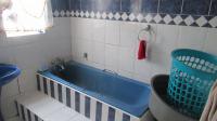 Bathroom 1 - 9 square meters of property in Phoenix