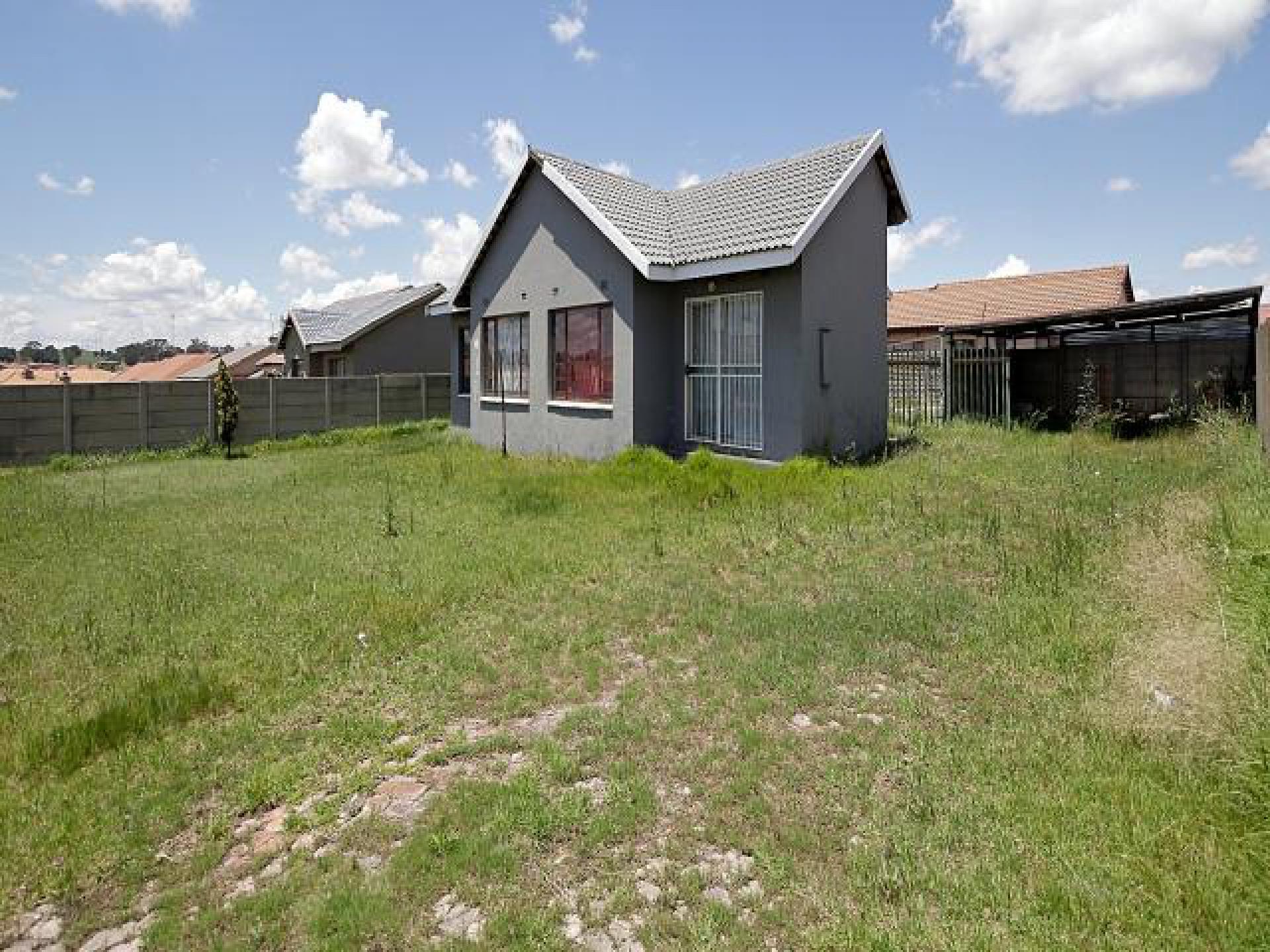 Front View of property in Ermelo