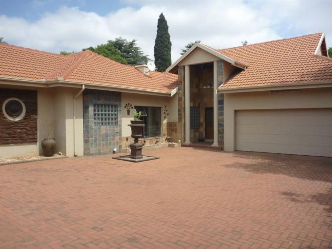 4 Bedroom House for Sale For Sale in Middelburg - MP - MR529094