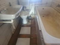 Bathroom 1 of property in Kroonstad