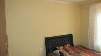 Main Bedroom - 19 square meters of property in Protea Glen