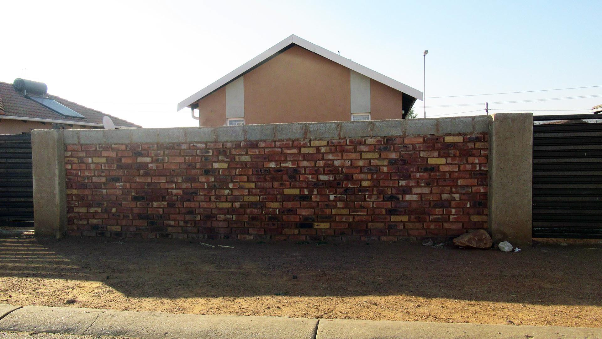 Front View of property in Windmill Park