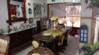 Dining Room of property in Glenanda