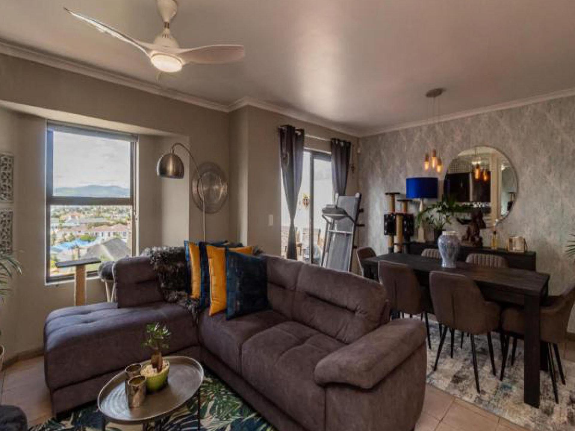 Lounges of property in Milnerton