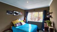 Bed Room 2 - 14 square meters of property in Van Dykpark