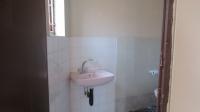 Staff Bathroom - 4 square meters of property in Avoca Hills