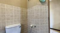 Bathroom 1 - 4 square meters of property in Birchleigh