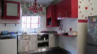 Kitchen - 20 square meters of property in Kensington - JHB