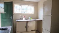 Kitchen - 73 square meters of property in Farm Haakdoornboom