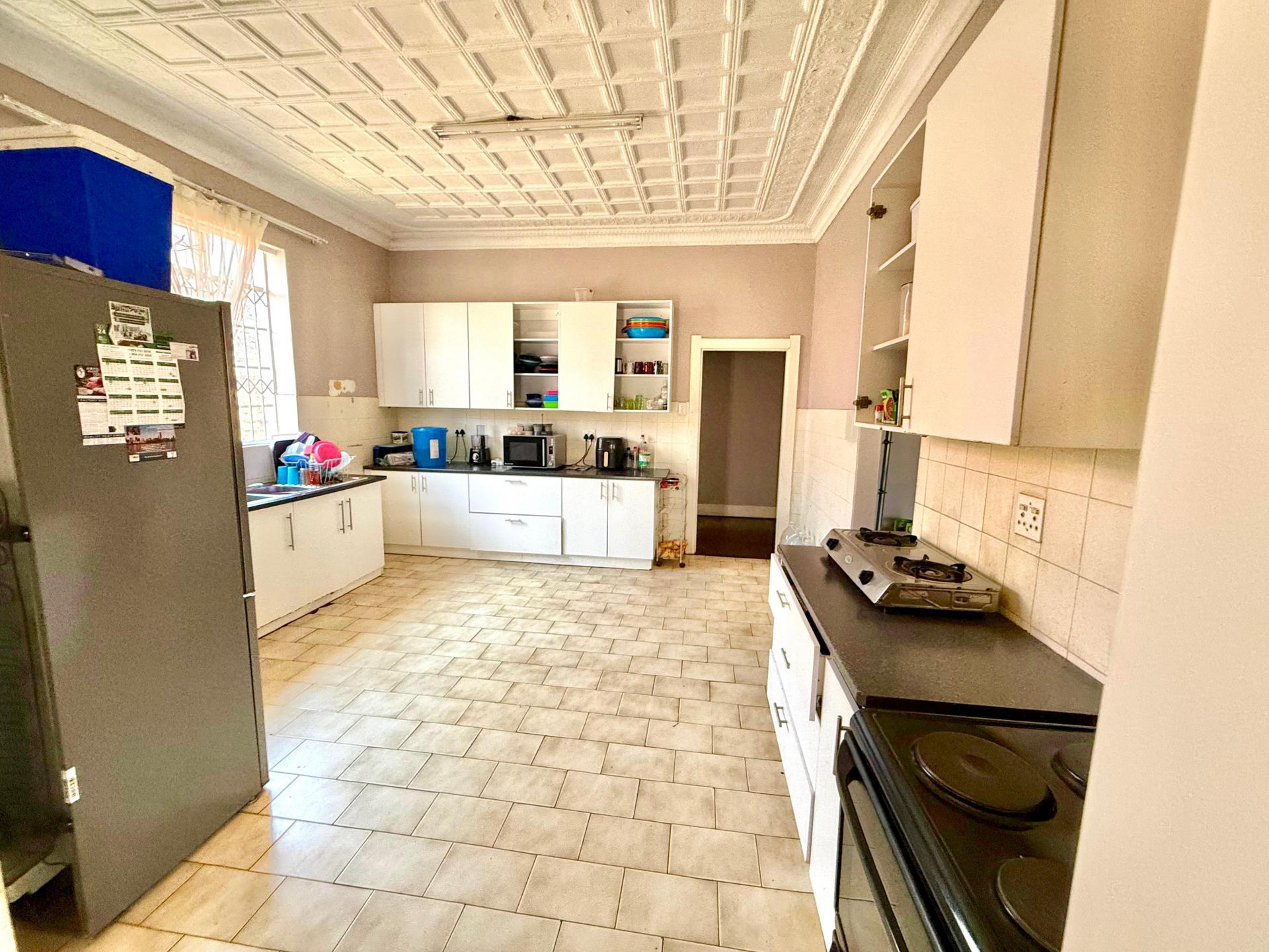 Kitchen - 21 square meters of property in Turffontein