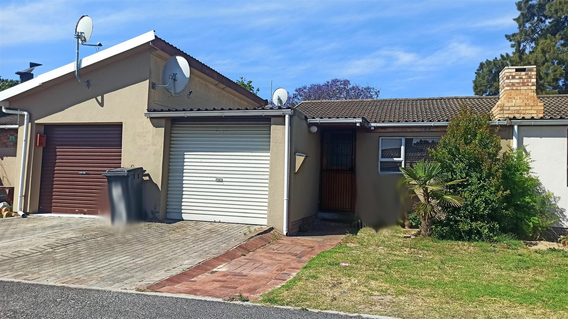 Front View of property in Belmont Park