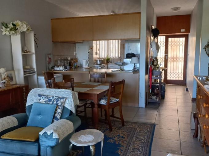 2 Bedroom Apartment for Sale For Sale in Upington - MR535447