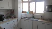 Kitchen - 9 square meters of property in Amanzimtoti 