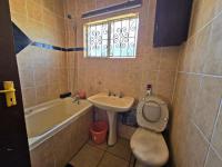 Bathroom 1 of property in Botshabelo