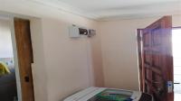 Bed Room 1 - 14 square meters of property in Delft South