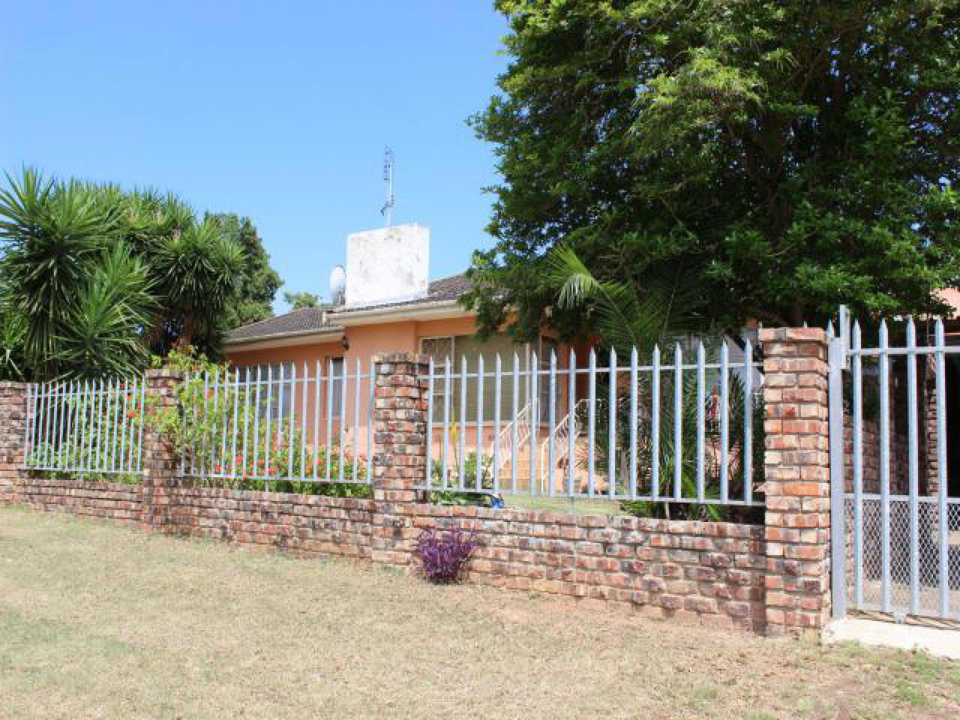 Front View of property in Vanes Estate