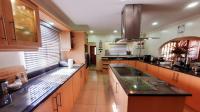 Kitchen - 19 square meters of property in Dunveria