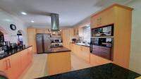 Kitchen - 19 square meters of property in Dunveria