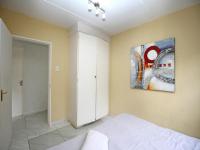 Bed Room 1 of property in Weltevreden Park