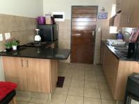 Kitchen - 8 square meters of property in Alveda