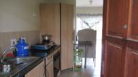 Kitchen - 10 square meters of property in Zandspruit