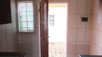 Kitchen - 9 square meters of property in Kookrus