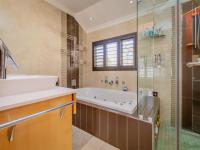 Main Bathroom - 12 square meters of property in Rant-En-Dal