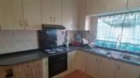 Kitchen of property in Bayview