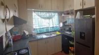 Kitchen of property in Bayview